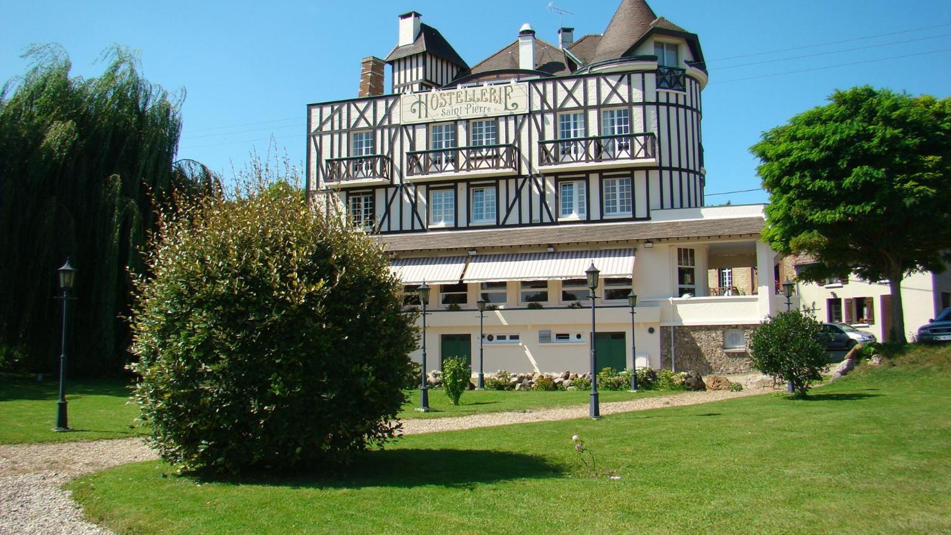 Hostellerie Saint Pierre Exterior foto